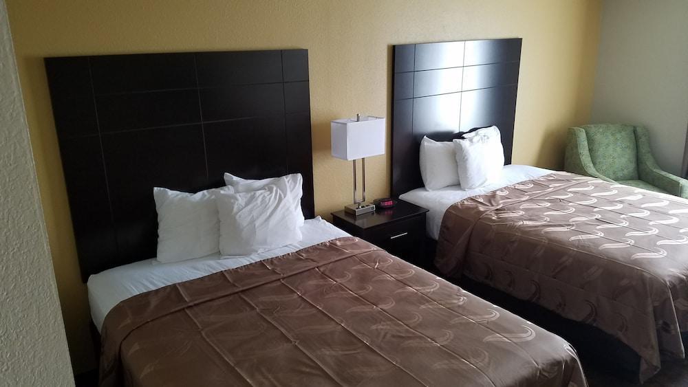 Quality Inn & Suites Canton, Ga Buitenkant foto