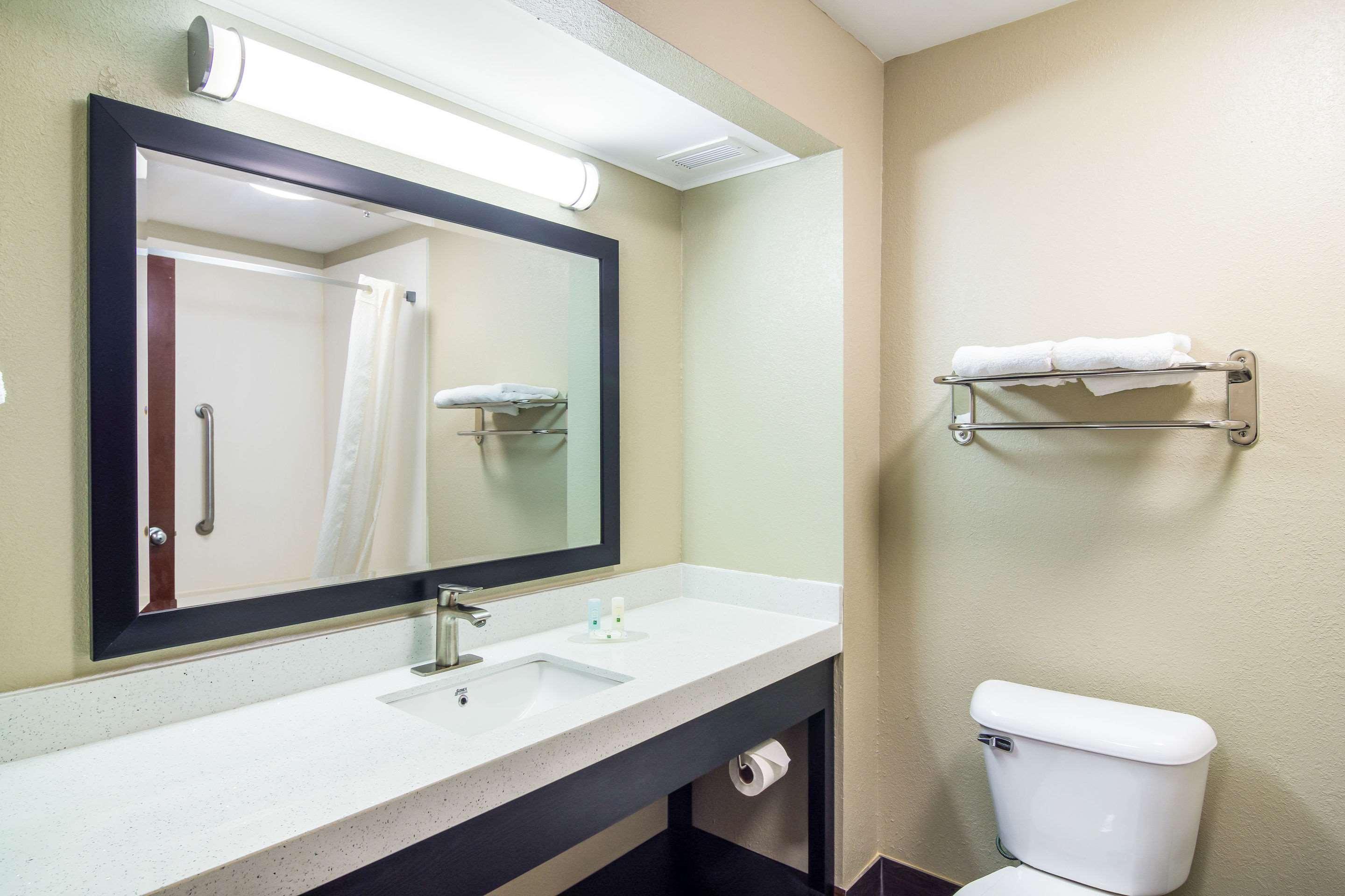 Quality Inn & Suites Canton, Ga Buitenkant foto