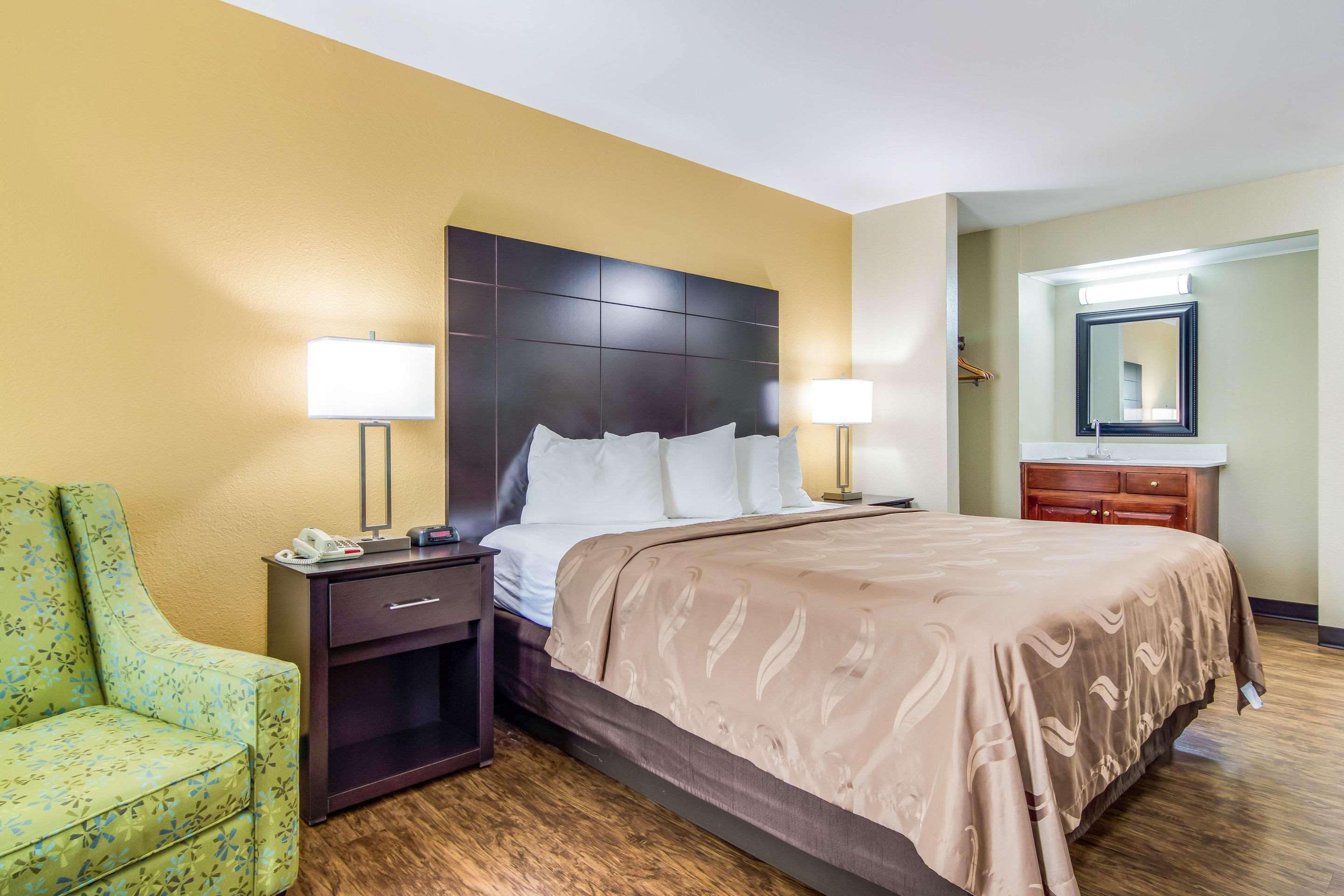 Quality Inn & Suites Canton, Ga Buitenkant foto