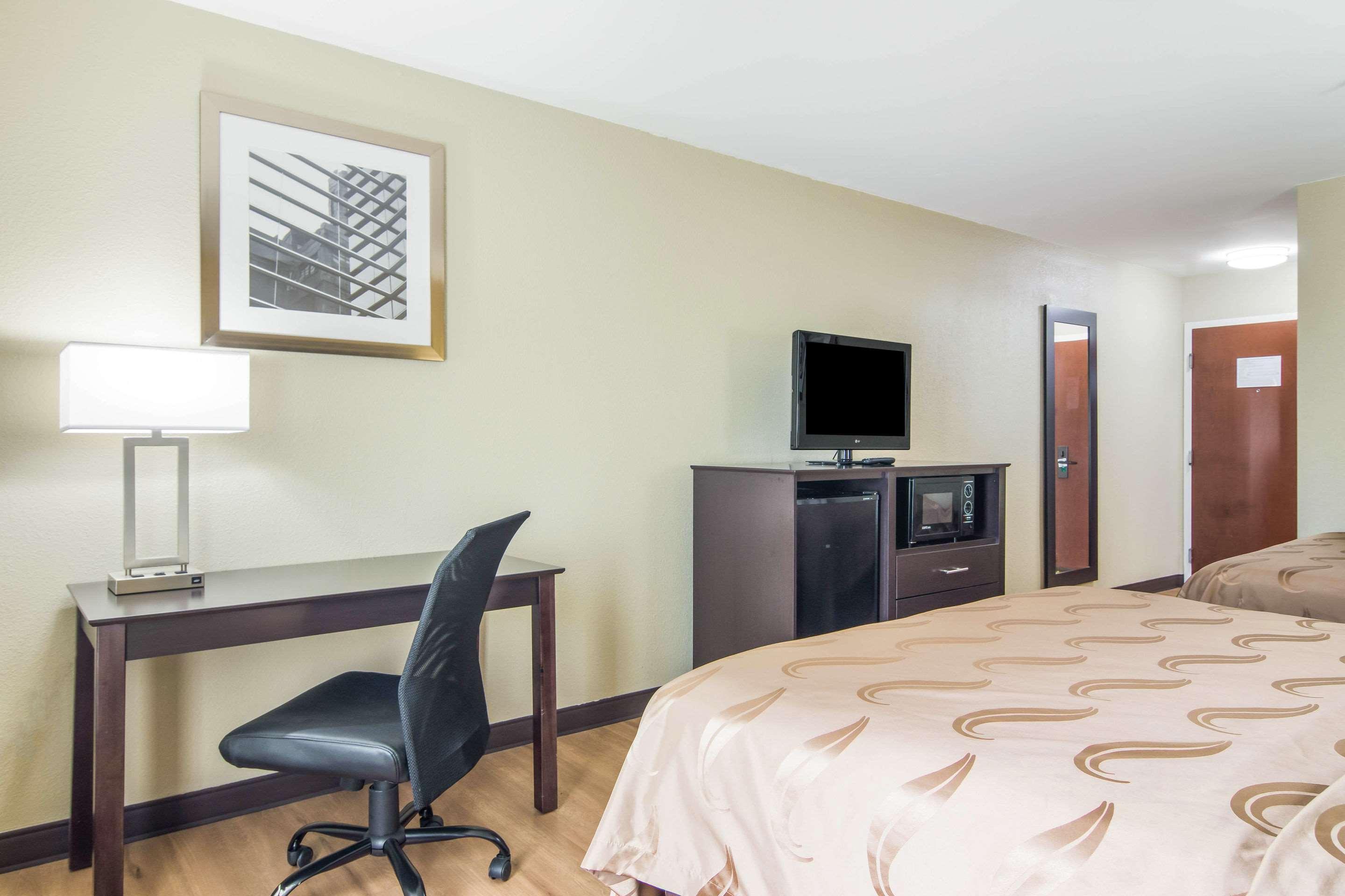 Quality Inn & Suites Canton, Ga Buitenkant foto