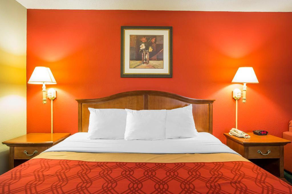 Quality Inn & Suites Canton, Ga Buitenkant foto