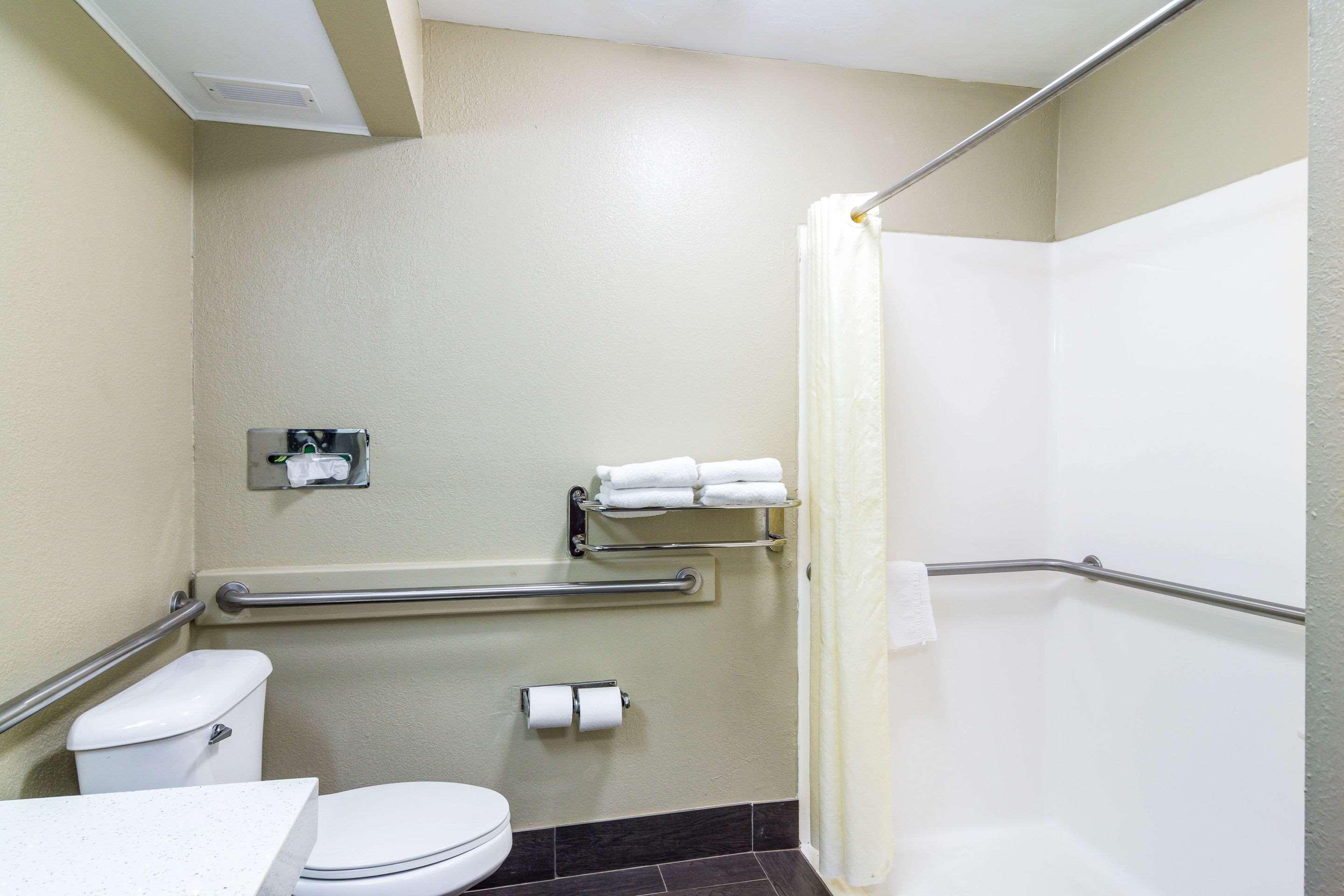 Quality Inn & Suites Canton, Ga Buitenkant foto