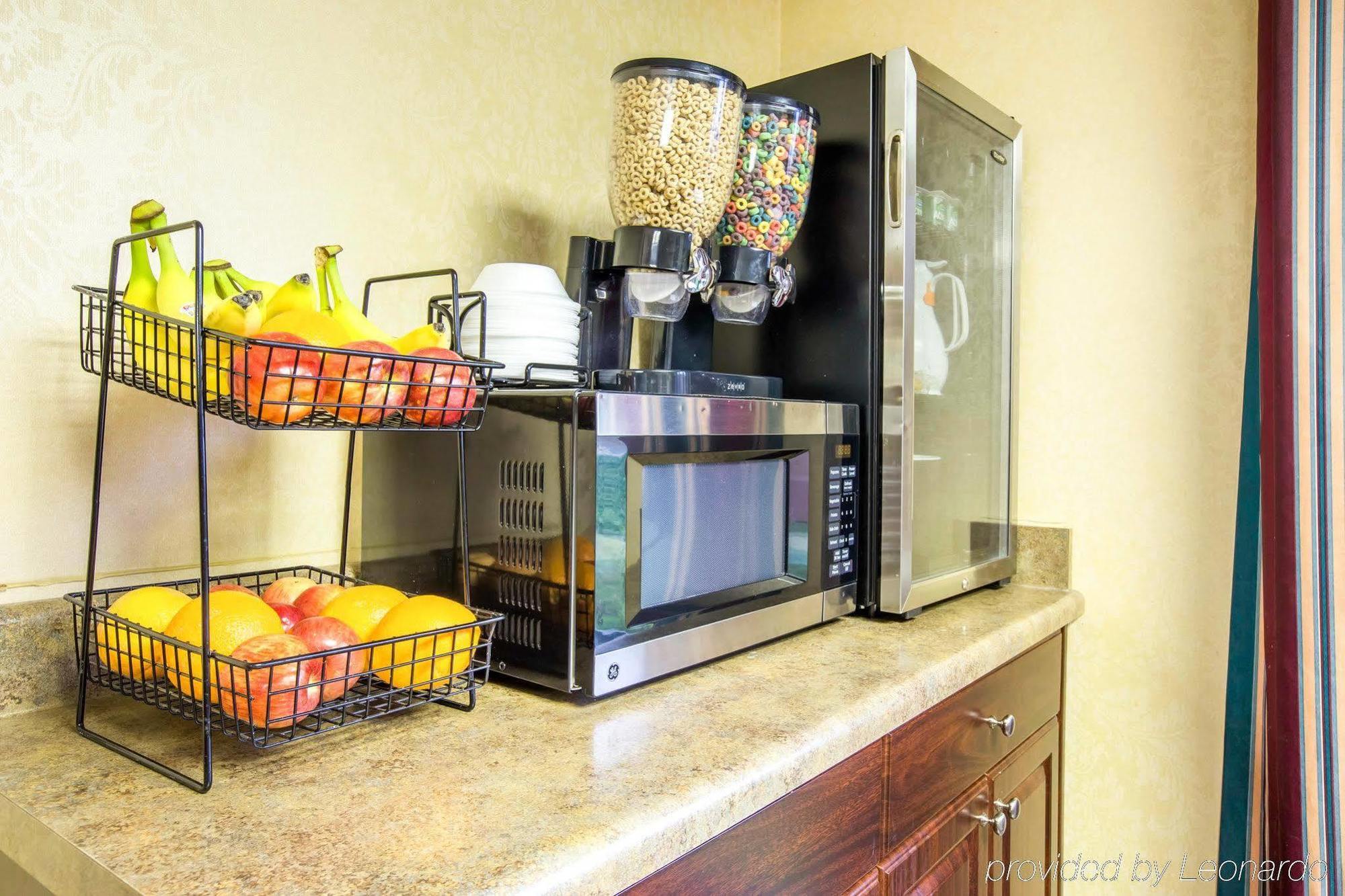 Quality Inn & Suites Canton, Ga Buitenkant foto